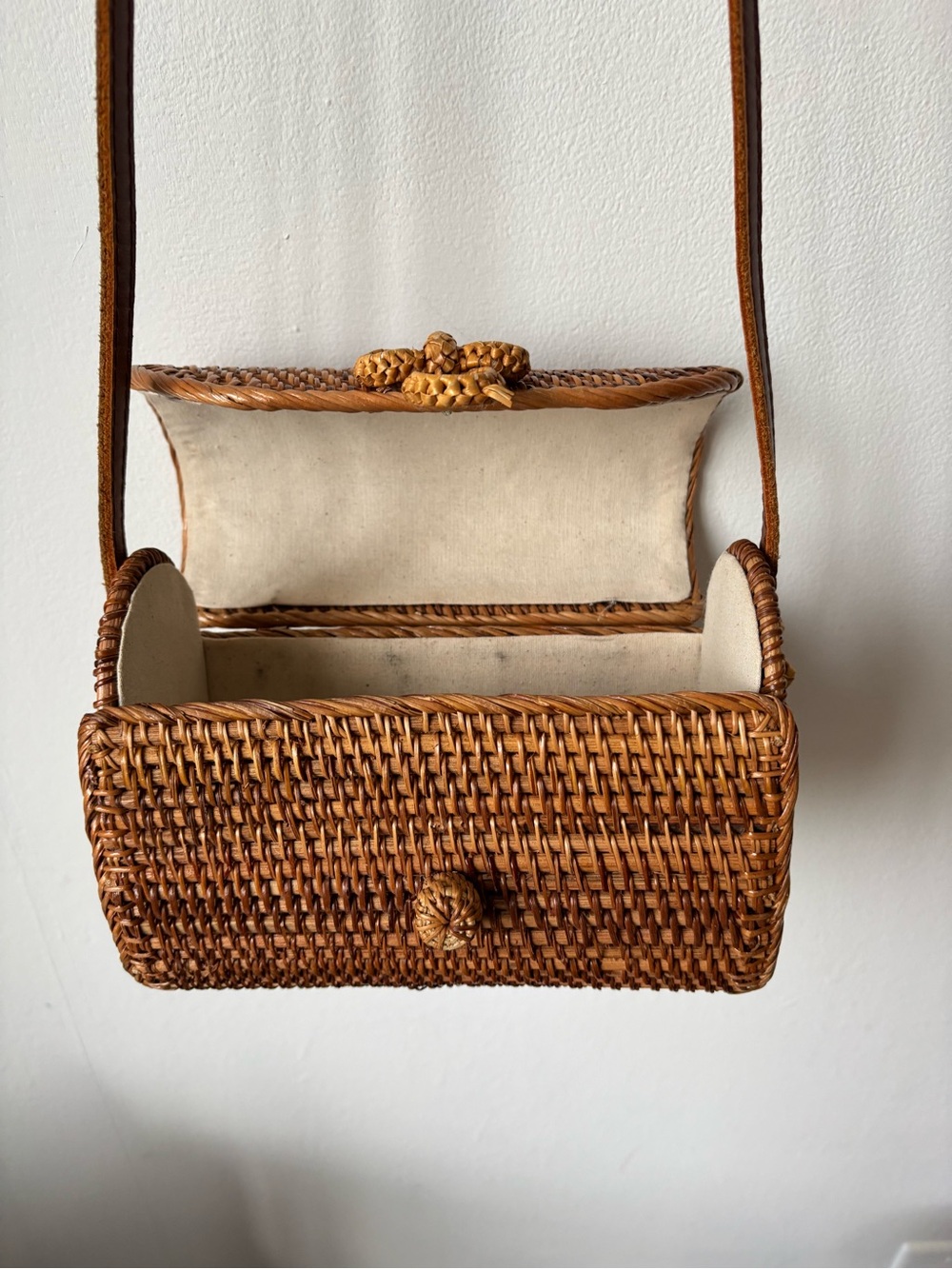 Bali Handwoven Brown Rattan Crossbody Bag with Leather Strap - Picture 4 of 8